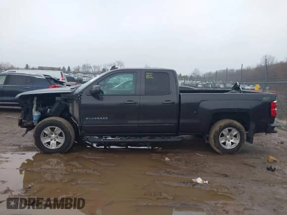 2015 Chevrolet Silverado 1500 LT with VIN 1GCRCREH9FZ343346, listed as a IAAI auction lot 40937095 with 88,735 mi miles and . Bid and sale history available at DreamBid. Image 14.