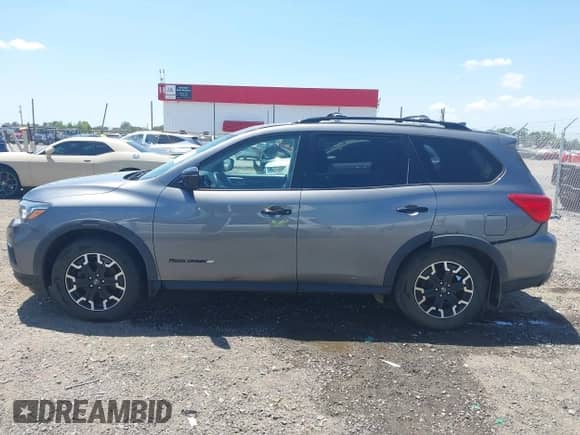 2019 Nissan Pathfinder SV с VIN 5N1DR2MN2KC626672, выставлен на аукционе IAAI как лот 42767096 с пробегом 141 596 миль миль и . История ставок и продаж доступна на DreamBid. Изображение 14.