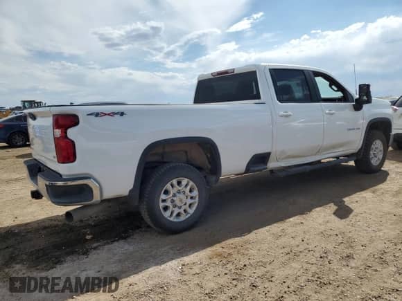 2022 Chevrolet Silverado 3500HD LT with VIN 1GC4YTEY2NF214700, listed as a Copart auction lot 66724315 with 123,101 mi miles and Salvage title. Bid and sale history available at DreamBid. Image 3.