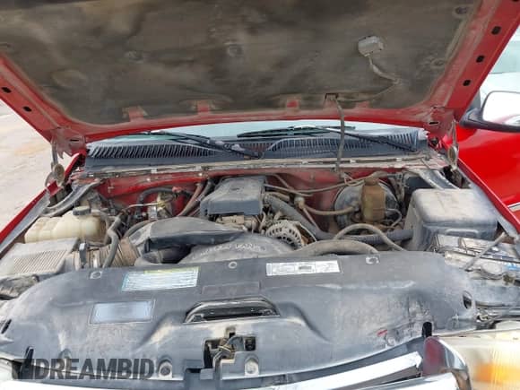 2000 GMC Sierra 1500 SLE z VIN 1GTEC19T4YZ165637, wystawiony jako IAAI lot #42532810 z przebiegiem 180 104 mil mil oraz . Historia ofert i sprzedaży dostępna na DreamBid. Obrazek 10.