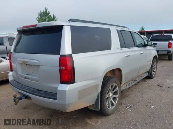 2015 Chevrolet Suburban LT с VIN 1GNSKJKC6FR658661, выставлен на аукционе IAAI как лот 42741959 с пробегом 151 430 миль миль и . История ставок и продаж доступна на DreamBid. Изображение 4.