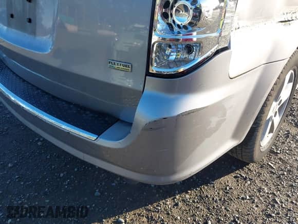 2013 Dodge Grand Caravan SE with VIN 2C4RDGBG6DR703399, listed as a IAAI auction lot 43230305 with 113,048 mi miles and . Bid and sale history available at DreamBid. Image 13.