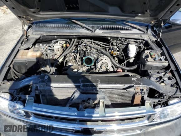 2000 Chevrolet Silverado 1500 z VIN 1GCEC14V4YZ296866, wystawiony jako Copart lot #49343345 z przebiegiem Nie podano mil oraz Szkoda całkowita • Salvage title. Historia ofert i sprzedaży dostępna na DreamBid. Obrazek 11.