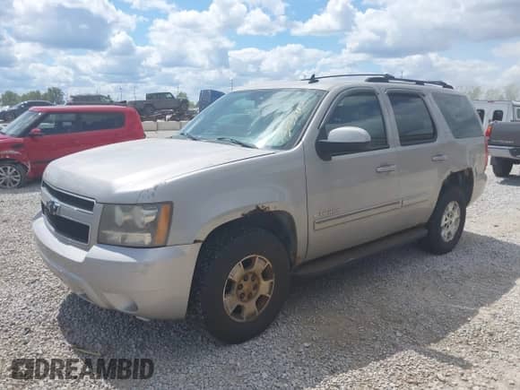 2007 Chevrolet Tahoe LT с VIN 1GNFK13037J108162, выставлен на аукционе IAAI как лот 43082883 с пробегом 160 000 миль миль и . История ставок и продаж доступна на DreamBid. Изображение 2.