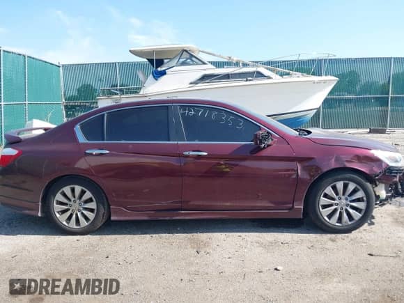 2013 Honda Accord EX-L z VIN 1HGCR2F81DA029598, wystawiony jako IAAI lot #42718353 z przebiegiem 220 720 mil mil oraz . Historia ofert i sprzedaży dostępna na DreamBid. Obrazek 13.