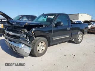 2005 Chevrolet Silverado 1500 Work Truck z VIN 1GCEC14V35Z187097, wystawiony jako Copart lot #55751775 z przebiegiem 228 835 mil mil oraz Szkoda całkowita • Salvage title. Historia ofert i sprzedaży dostępna na DreamBid. Obrazek 1.