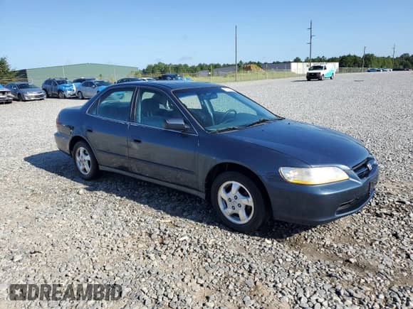 1998 Honda Accord EX with VIN 1HGCG565XWA035173, listed as a Copart auction lot 67203855 with 204,201 mi miles and Salvage title. Bid and sale history available at DreamBid. Image 4.