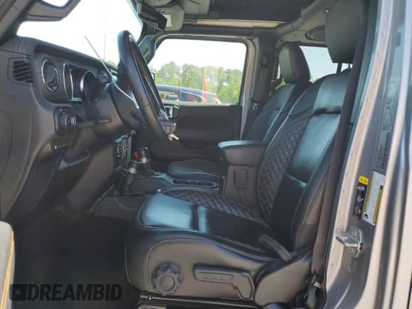 2021 Jeep Wrangler Unlimited Sahara with VIN 1C4JJXP67MW686559, listed as a Copart auction lot 52409305 with 43,902 mi miles and Salvage title. Bid and sale history available at DreamBid. Image 7.