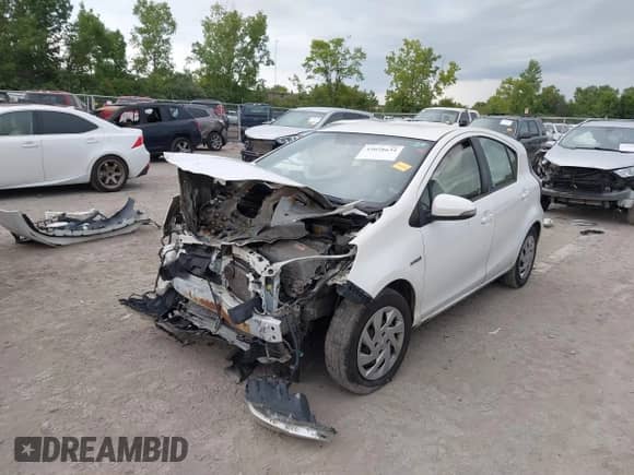 2015 Toyota Prius One z VIN JTDKDTB38F1576685, wystawiony jako IAAI lot #43028634 z przebiegiem 153 700 mil mil oraz . Historia ofert i sprzedaży dostępna na DreamBid. Obrazek 2.