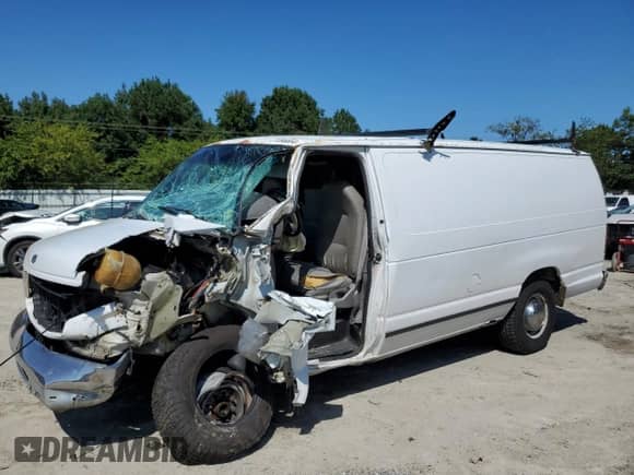 2000 Ford Econoline Cargo with VIN 1FTNS24L1YHB59283, listed as a Copart auction lot 71396664 with 324,800 mi miles and Clean title. Bid and sale history available at DreamBid. Image 1.