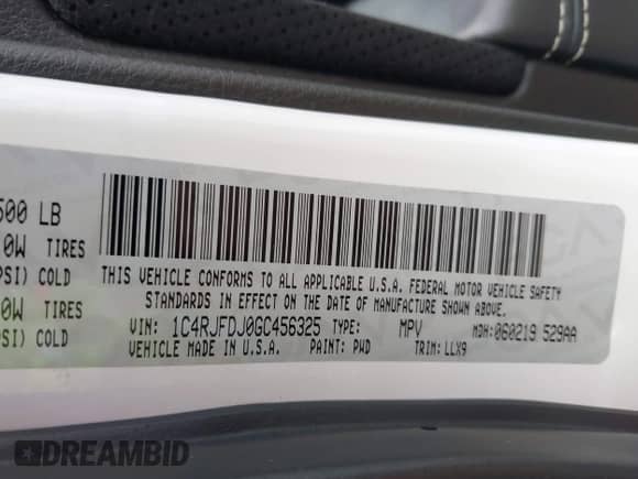 2016 Jeep Grand Cherokee SRT with VIN 1C4RJFDJ0GC456325, listed as a IAAI auction lot 41425211 with 159,746 mi miles and . Bid and sale history available at DreamBid. Image 9.