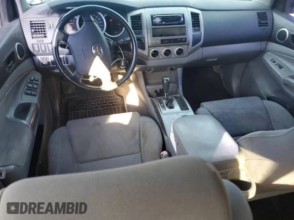 2005 Toyota Tacoma с VIN 5TELU42N05Z136914, выставлен на аукционе Copart как лот 84279715 с пробегом 235 904 миль миль и Чистый • Clean title. История ставок и продаж доступна на DreamBid. Изображение 8.