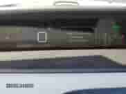 2018 Toyota Prius Plus z VIN JTDKARFP7J3086633, wystawiony jako Copart lot #82094685 z przebiegiem 275 692 mil mil oraz Szkoda całkowita • Salvage title. Historia ofert i sprzedaży dostępna na DreamBid. Obrazek 9.