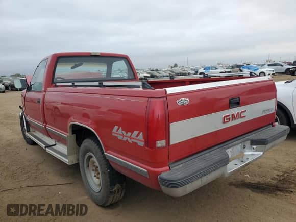 1988 GMC Sierra 1500 с VIN 1GTDK14K7JE502747, выставлен на аукционе Copart как лот 66706494 с пробегом 146 498 миль миль и Чистый • Clean title. История ставок и продаж доступна на DreamBid. Изображение 2.