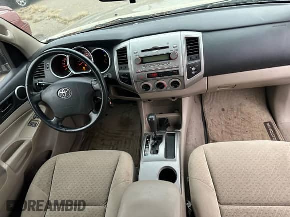 2006 Toyota Tacoma with VIN 5TEUU42N06Z269596, listed as a Copart auction lot 90742065 with 187,517 mi miles and Clean title. Bid and sale history available at DreamBid. Image 9.