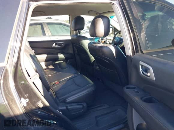 2014 Nissan Pathfinder SV with VIN 5N1AR2MN9EC703495, listed as a IAAI auction lot 41676908 with 233,047 mi miles and . Bid and sale history available at DreamBid. Image 8.