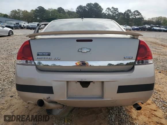 2011 Chevrolet Impala LTZ z VIN 2G1WC5EM9B1108045, wystawiony jako Copart lot #50383885 z przebiegiem Nie podano mil oraz Szkoda całkowita • Salvage title. Historia ofert i sprzedaży dostępna na DreamBid. Obrazek 6.