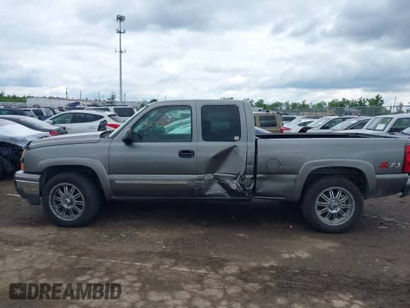 2006 Chevrolet Silverado 1500 LT3 с VIN 1GCEK19Z76Z178242, выставлен на аукционе IAAI как лот 42322595 с пробегом 279 612 миль миль и . История ставок и продаж доступна на DreamBid. Изображение 14.