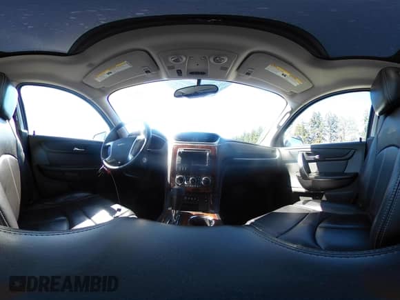 2014 Chevrolet Traverse LT с VIN 1GNKVHKD3EJ324285, выставлен на аукционе IAAI как лот 42835351 с пробегом Не указан миль и . История ставок и продаж доступна на DreamBid. Изображение 18.