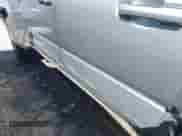 2024 Toyota Tacoma SR5 z VIN 3TMKB5FN2RM000305, wystawiony jako IAAI lot #42108145 z przebiegiem Nie podano mil oraz . Historia ofert i sprzedaży dostępna na DreamBid. Obrazek 12.