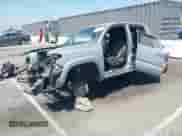 2021 Toyota Tacoma SR5 с VIN 3TYBZ5DN8MT000904, выставлен на аукционе IAAI как лот 42651517 с пробегом 68 366 миль миль и . История ставок и продаж доступна на DreamBid. Изображение 20.