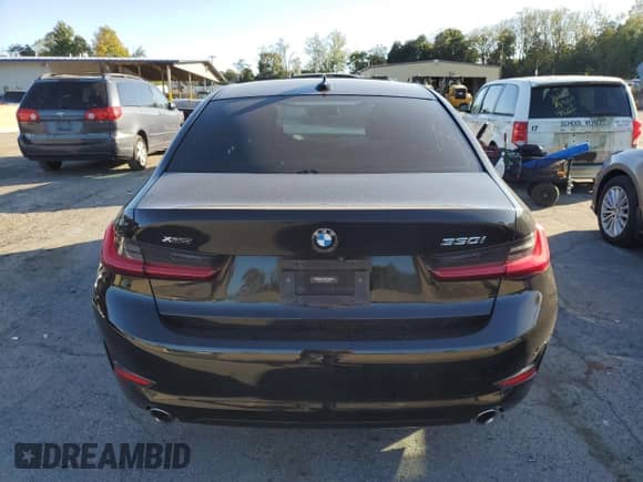 2020 BMW 3 Series 330i xDrive z VIN 3MW5R7J07L8B05435, wystawiony jako Copart lot #85305605 z przebiegiem 91 223 mil mil oraz Szkoda całkowita • Salvage title. Historia ofert i sprzedaży dostępna na DreamBid. Obrazek 6.