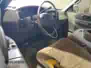 1999 Ford F-150 XL z VIN 2FTRX07W8XCB18782, wystawiony jako Copart lot #48996195 z przebiegiem Nie podano mil oraz Czysty tytuł • Clean title. Historia ofert i sprzedaży dostępna na DreamBid. Obrazek 8.