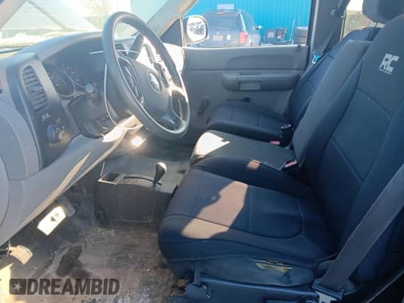 2007 Chevrolet Silverado 1500 Work Truck с VIN 1GCEK19C67Z585322, выставлен на аукционе Copart как лот 49330805 с пробегом 233 005 миль миль и Списание • Salvage title. История ставок и продаж доступна на DreamBid. Изображение 7.