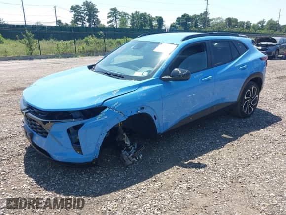 2024 Chevrolet Trax 2RS с VIN KL77LJE22RC011709, выставлен на аукционе IAAI как лот 42923310 с пробегом 26 003 миль миль и . История ставок и продаж доступна на DreamBid. Изображение 19.