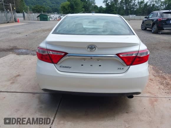 2016 Toyota Camry SE с VIN 4T1BF1FK7GU578679, выставлен на аукционе IAAI как лот 42912783 с пробегом 98 978 миль миль и . История ставок и продаж доступна на DreamBid. Изображение 16.