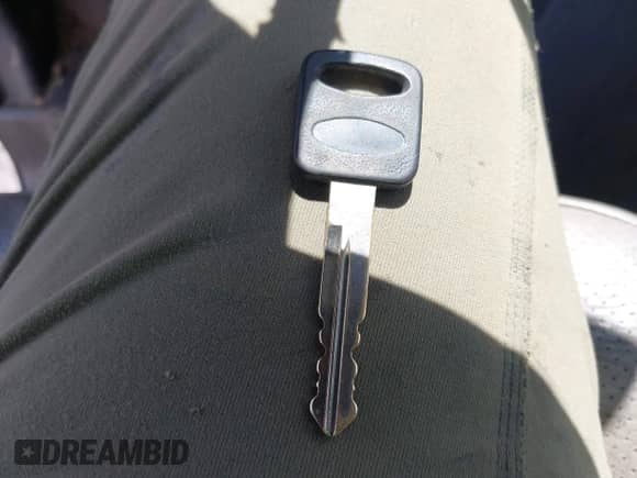 2002 Ford Econoline Cargo с VIN 1FTNS24L42HA88569, выставлен на аукционе IAAI как лот 42900053 с пробегом 364 346 миль миль и . История ставок и продаж доступна на DreamBid. Изображение 11.