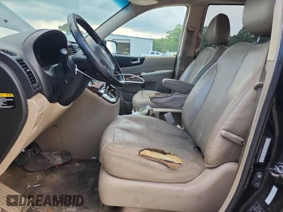 2007 Hyundai Entourage GLS with VIN KNDMC233476015019, listed as a Copart auction lot 69093035 with 226,655 mi miles and Salvage title. Bid and sale history available at DreamBid. Image 7.