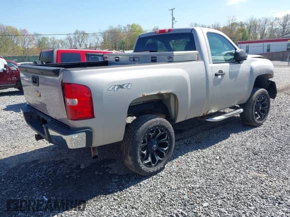 2007 Chevrolet Silverado 1500 Work Truck с VIN 1GCEK14X47Z623219, выставлен на аукционе IAAI как лот 40770238 с пробегом 79 487 миль миль и . История ставок и продаж доступна на DreamBid. Изображение 4.