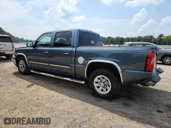 2006 Chevrolet Silverado 1500 LS с VIN 2GCEC13V361297059, выставлен на аукционе Copart как лот 80355785 с пробегом 240 055 миль миль и Списание • Salvage title. История ставок и продаж доступна на DreamBid. Изображение 2.