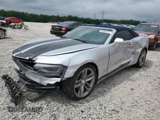 2018 Chevrolet Camaro 2LT z VIN 1G1FD3DX8J0100011, wystawiony jako Copart lot #57091813 z przebiegiem 80 917 mil mil oraz . Historia ofert i sprzedaży dostępna na DreamBid. Obrazek 1.