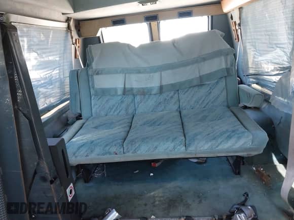 1992 Dodge Cargo z VIN 2B6HB21Y9NK146890, wystawiony jako IAAI lot #41667306 z przebiegiem 168 918 mil mil oraz . Historia ofert i sprzedaży dostępna na DreamBid. Obrazek 8.