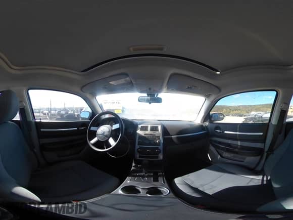 2010 Dodge Charger SXT z VIN 2B3CA3CV9AH128495, wystawiony jako IAAI lot #43382970 z przebiegiem 134 216 mil mil oraz . Historia ofert i sprzedaży dostępna na DreamBid. Obrazek 19.