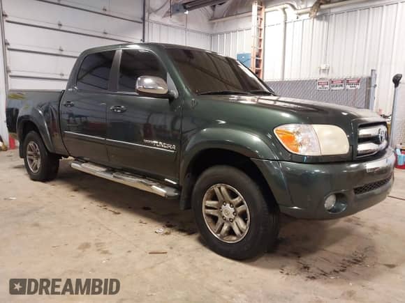 2006 Toyota Tundra SR5 z VIN 5TBET34186S536033, wystawiony jako IAAI lot #43427743 z przebiegiem 191 076 mil mil oraz . Historia ofert i sprzedaży dostępna na DreamBid. Obrazek 1.