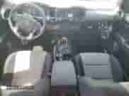 2022 Toyota Tacoma SR5 с VIN 3TMBZ5DN5NM036546, выставлен на аукционе Copart как лот 70096855 с пробегом 25 000 миль миль и Списание • Salvage title. История ставок и продаж доступна на DreamBid. Изображение 8.