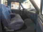 1987 Ford F-150 z VIN 1FTEF14H6HPA80353, wystawiony jako Copart lot #67402935 z przebiegiem 91 404 mil mil oraz Czysty tytuł • Clean title. Historia ofert i sprzedaży dostępna na DreamBid. Obrazek 10.