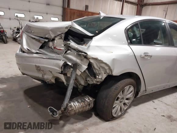 2010 Hyundai Genesis z VIN KMHGC4DE5AU074555, wystawiony jako IAAI lot #42188762 z przebiegiem 284 221 mil mil oraz . Historia ofert i sprzedaży dostępna na DreamBid. Obrazek 6.