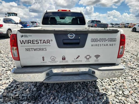 2016 Nissan Frontier S z VIN 1N6BD0CT2GN796084, wystawiony jako Copart lot #71298995 z przebiegiem 104 060 mil mil oraz Czysty tytuł • Clean title. Historia ofert i sprzedaży dostępna na DreamBid. Obrazek 6.