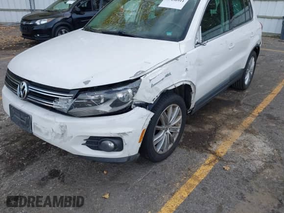 2012 Volkswagen Tiguan S с VIN WVGAV7AX5CW509945, выставлен на аукционе IAAI как лот 43436911 с пробегом 168 517 миль миль и . История ставок и продаж доступна на DreamBid. Изображение 6.