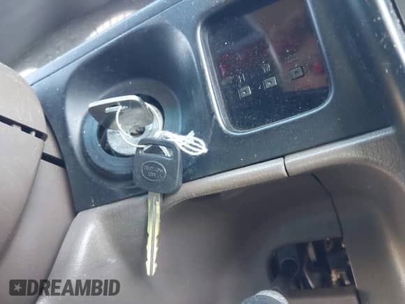 2001 Toyota Tacoma с VIN 5TEWN72N11Z822496, выставлен на аукционе IAAI как лот 43409848 с пробегом Не указан миль и . История ставок и продаж доступна на DreamBid. Изображение 11.