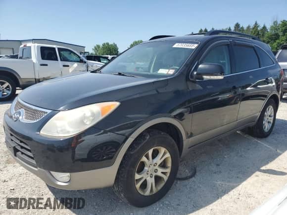 2011 Hyundai Veracruz GLS z VIN KM8NU4CC6BU140326, wystawiony jako Copart lot #62035685 z przebiegiem 173 050 mil mil oraz Czysty tytuł • Clean title. Historia ofert i sprzedaży dostępna na DreamBid. Obrazek 1.