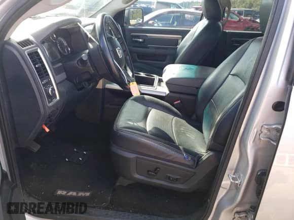 2015 Ram 1500 Big Horn z VIN 1C6RR6LT2FS658638, wystawiony jako Copart lot #85490935 z przebiegiem 119 763 mil mil oraz Szkoda całkowita • Salvage title. Historia ofert i sprzedaży dostępna na DreamBid. Obrazek 7.