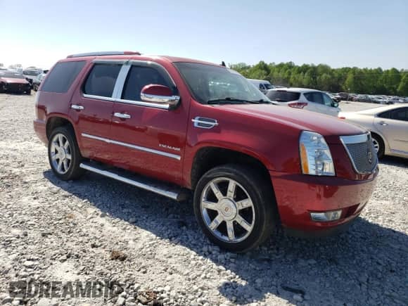 2013 Cadillac Escalade Luxury with VIN 1GYS3BEF2DR347320, listed as a Copart auction lot 51057945 with 106,024 mi miles and Salvage title. Bid and sale history available at DreamBid. Image 4.