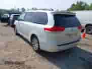 2014 Toyota Sienna Limited с VIN 5TDDK3DC0ES091826, выставлен на аукционе IAAI как лот 42112113 с пробегом 200 255 миль миль и . История ставок и продаж доступна на DreamBid. Изображение 3.