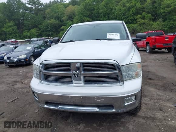 2011 Ram 1500 Big Horn z VIN 1D7RV1GT2BS516128, wystawiony jako IAAI lot #42388270 z przebiegiem 124 308 mil mil oraz . Historia ofert i sprzedaży dostępna na DreamBid. Obrazek 12.