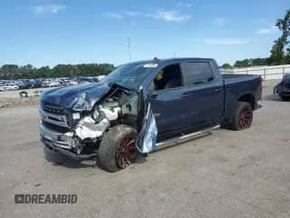 2020 Chevrolet Silverado 1500 LT with VIN 3GCUYDEDXLG251878, listed as a Copart auction lot 71716895 with 69,069 mi miles and Salvage title. Bid and sale history available at DreamBid. Image 1.